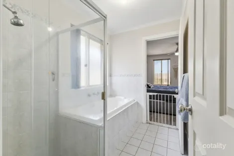 Property photo of 51 Marla Crescent Noarlunga Downs SA 5168