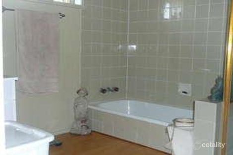 Property photo of 12 Thomas Street Flinders View QLD 4305