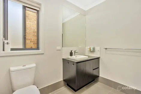 Property photo of 18 Bonham Crescent Munno Para West SA 5115