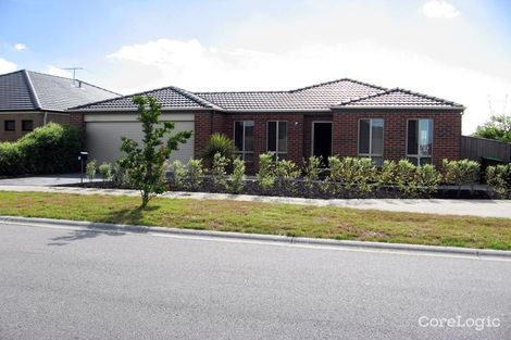 Property photo of 2 Dryandra Place Cranbourne VIC 3977