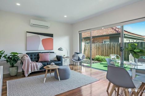 Property photo of 2/2 Pershing Street Reservoir VIC 3073