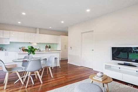 Property photo of 2/2 Pershing Street Reservoir VIC 3073