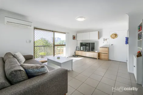 Property photo of 5/70 Hilltop Avenue Chermside QLD 4032