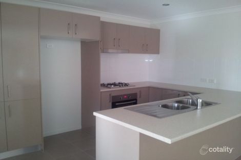 Property photo of 2 Onyx Street Emerald QLD 4720