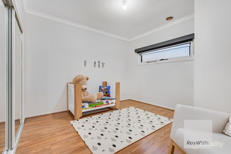 Property photo of 1/10 Linlithgow Way Greenvale VIC 3059