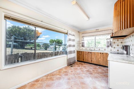 Property photo of 14 Sunnybar Parade Karabar NSW 2620