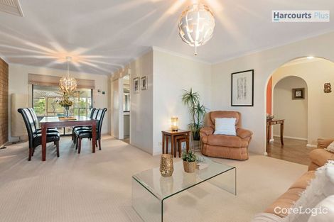 10 Moor Cres, Hallett Cove, SA 5158