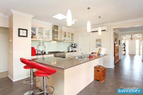 Property photo of 106 Hatchlands Drive Deer Park VIC 3023