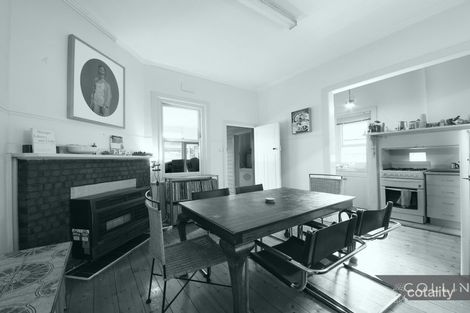 Property photo of 21 Hillside Avenue Northcote VIC 3070