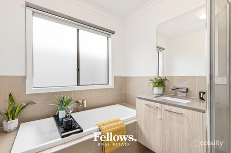 Property photo of 14 Hamish Avenue Pakenham VIC 3810