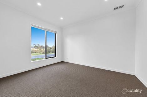 Property photo of 3 Pilatus Crescent Point Cook VIC 3030