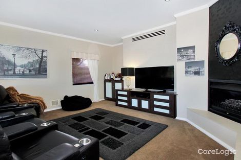 Property photo of 33 Rochester Drive Mindarie WA 6030