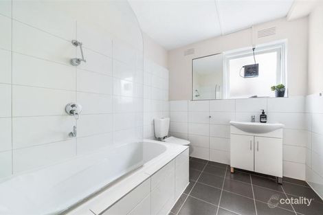Property photo of 2/22 Auburn Grove Hawthorn East VIC 3123