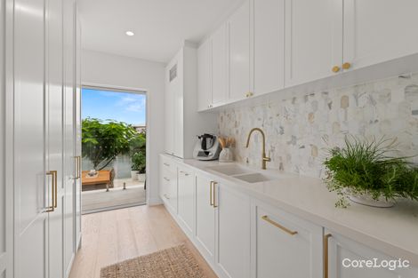 Property photo of 20 Donegal Crescent Bundall QLD 4217