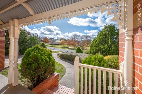 Property photo of 5 Kelbourne Grove Sunbury VIC 3429