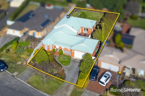 Property photo of 5 Kelbourne Grove Sunbury VIC 3429