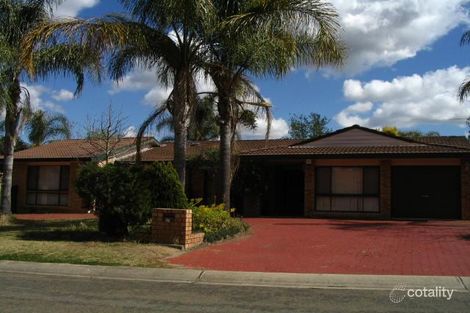 14 Windrush Cct, St Clair, NSW 2759