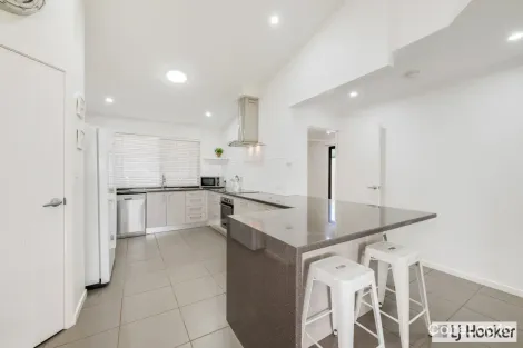 Property photo of 16 Martins Court Qunaba QLD 4670