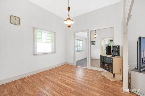 Property photo of 35 Twelfth Avenue Kedron QLD 4031