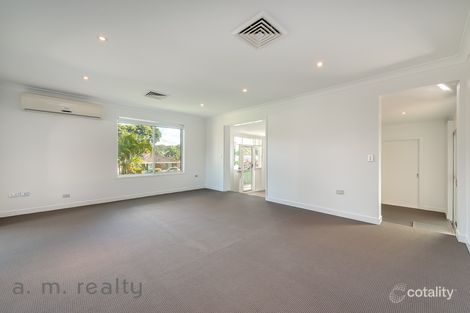 Property photo of 16 Grevillia Avenue Southport QLD 4215