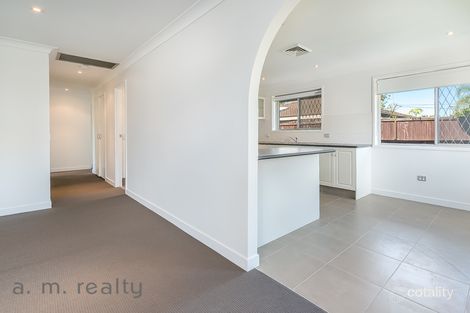 Property photo of 16 Grevillia Avenue Southport QLD 4215
