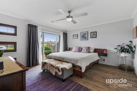 Property photo of 51 Melissa Way Pakenham VIC 3810