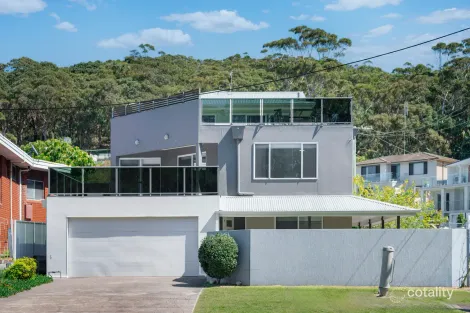 Property photo of 1/2 Marine Drive Fingal Bay NSW 2315