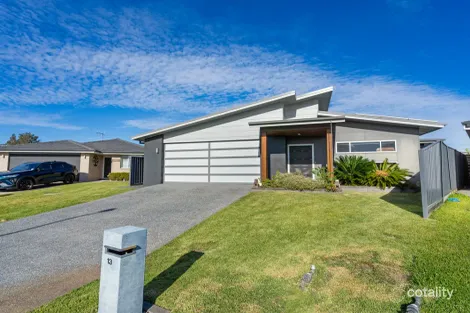 13 Tropicbird Cres, Old Bar, NSW 2430