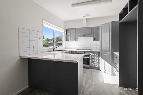 Property photo of 54 Sunningdale Road Rosebud VIC 3939