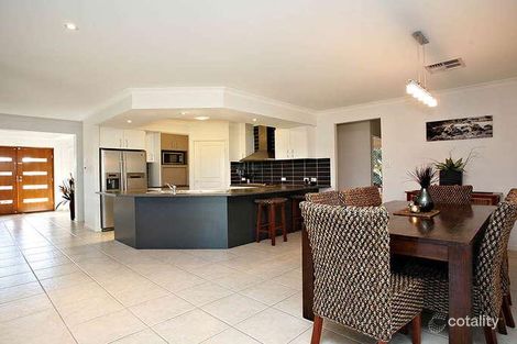 Property photo of 4 Scenic Drive Murrumba Downs QLD 4503