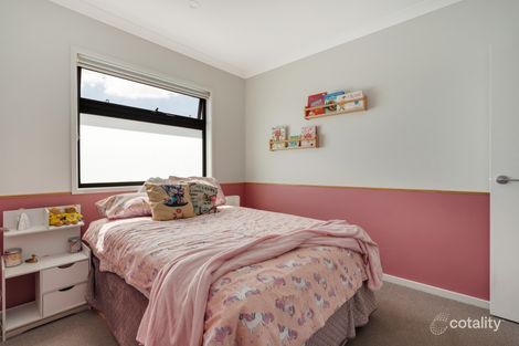 Property photo of 73 Antares Parade Kalkallo VIC 3064