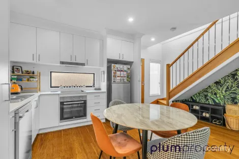 Property photo of 2/22 Goodwin Terrace Moorooka QLD 4105