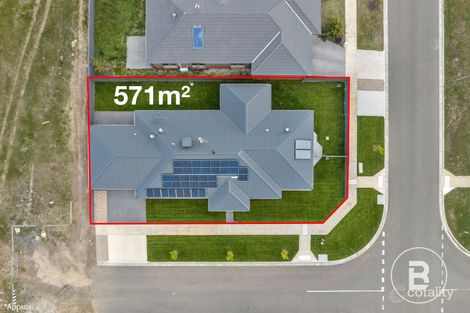 Property photo of 16 Mullingar Drive Alfredton VIC 3350