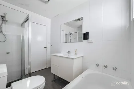 Property photo of 15 Weemala Crescent Bradbury NSW 2560