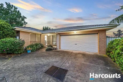 Property photo of 2/202 Waradgery Drive Rowville VIC 3178