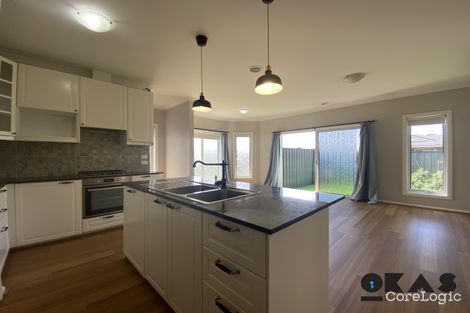 Property photo of 8 Sincere Drive Point Cook VIC 3030