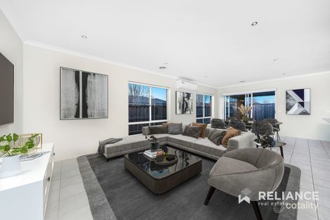 Property photo of 10 University Road Truganina VIC 3029