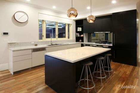 Property photo of 3 Sovereign Way Hillside VIC 3037
