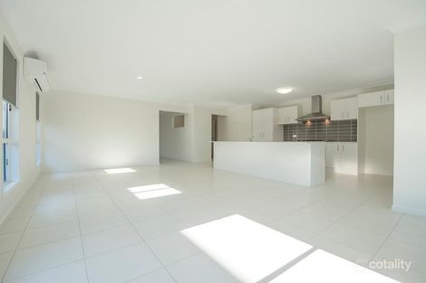 Property photo of 156 Settlers Road Wadalba NSW 2259