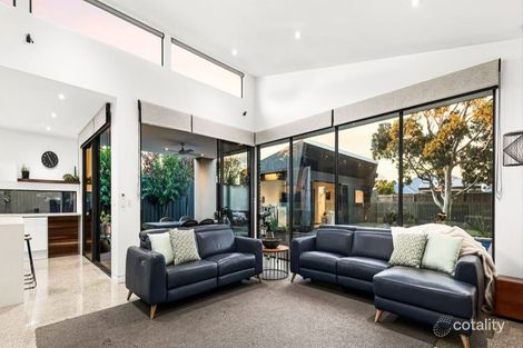 Property photo of 17 Vincent Street Edithvale VIC 3196