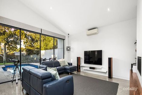 Property photo of 17 Vincent Street Edithvale VIC 3196