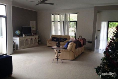 Property photo of 11 Ranier Crescent Varsity Lakes QLD 4227