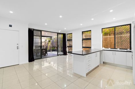 Property photo of 1/13 Bridgewater Street Morningside QLD 4170