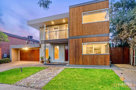 Property photo of 6 Dobell Crescent Caroline Springs VIC 3023
