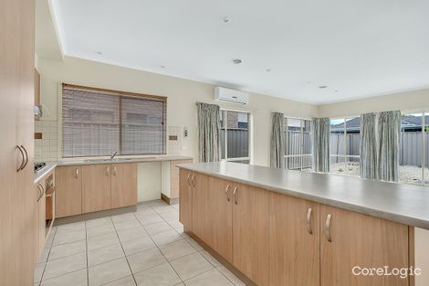 Property photo of 22 Explorers Place Craigieburn VIC 3064