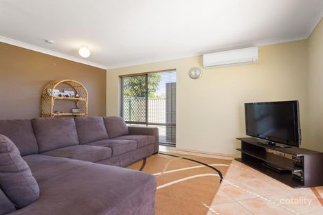 18 Lagoon Pl, Beldon, WA 6027