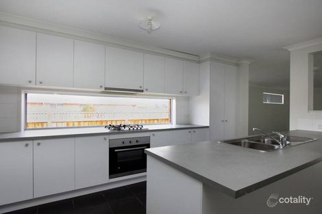 Property photo of 22 Bianca Boulevard Tarneit VIC 3029