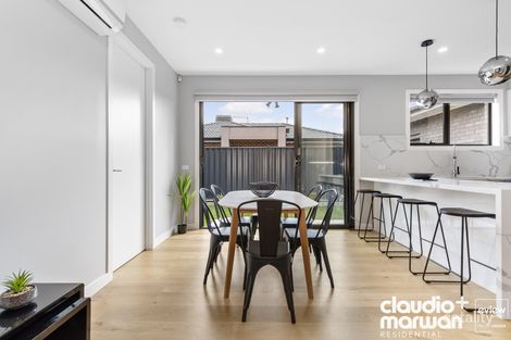 Property photo of 2/16 Hilton Street Hadfield VIC 3046