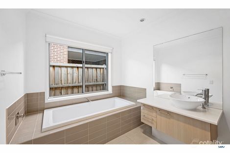 Property photo of 3 Centreside Drive Torquay VIC 3228