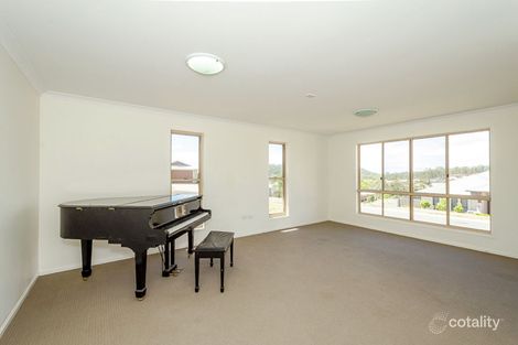 Property photo of 39 Grasstree Crescent Kirkwood QLD 4680